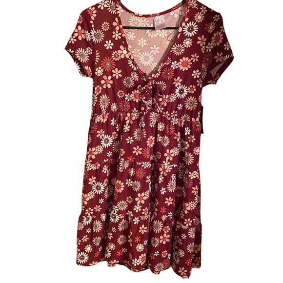 No Boundaries Juniors Babydoll Dress. Flower design. NWT - Picture 3 of 7
